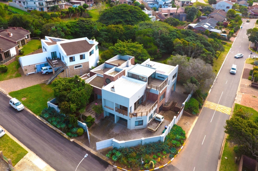 3 Bedroom Property for Sale in Wavecrest Eastern Cape